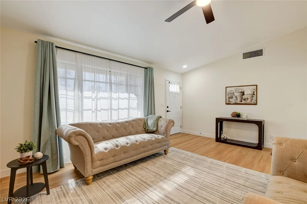 8208 Palmada, Las Vegas, NV 89123