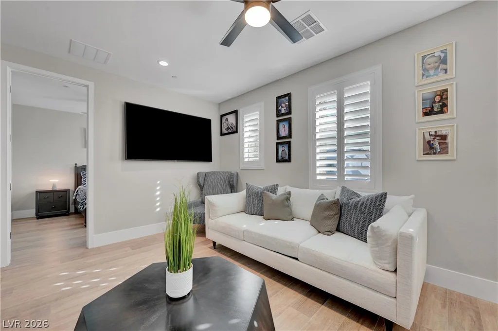 10226 Bismarck Palms, Las Vegas, NV 89166