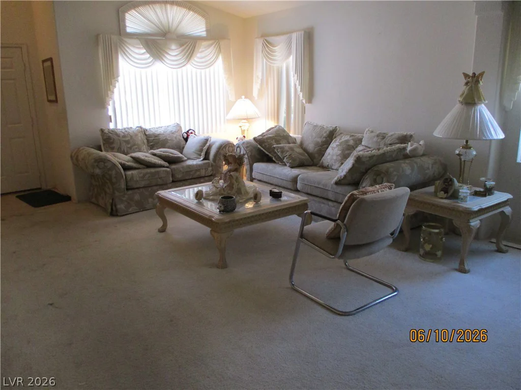 7963 Rainshower, Las Vegas, NV 89147