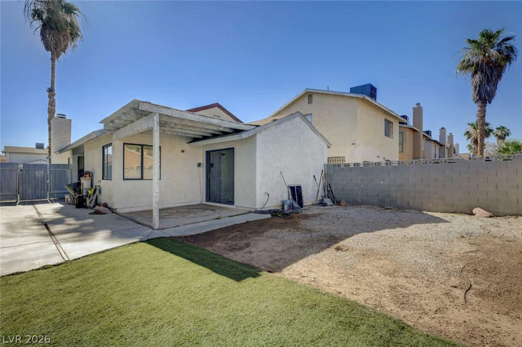 108 Sirnoble, Las Vegas, NV 89110