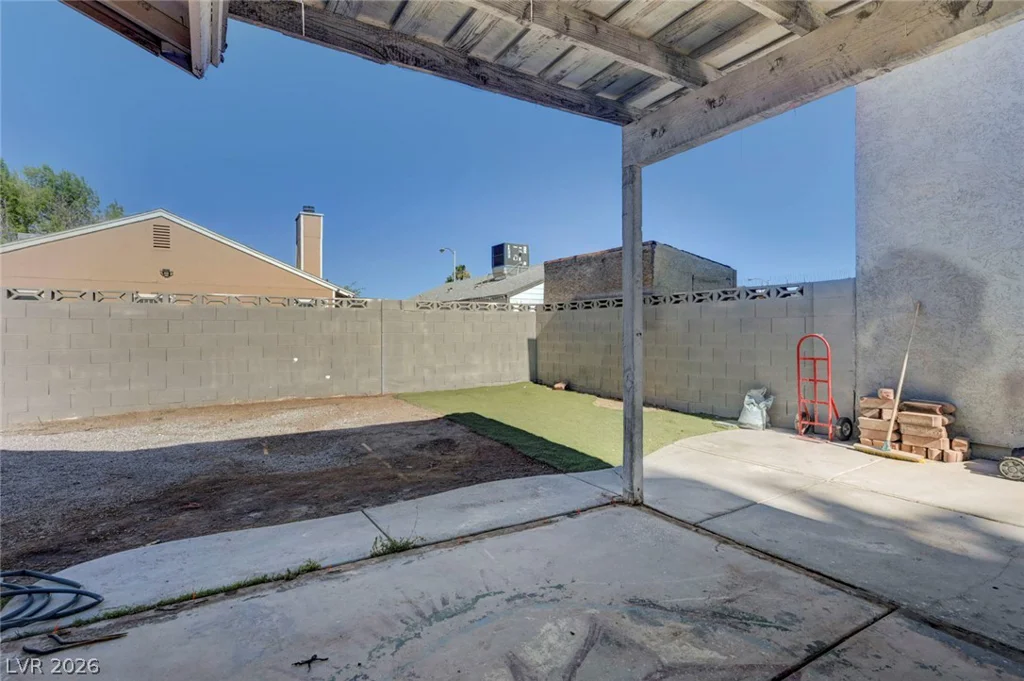 108 Sirnoble, Las Vegas, NV 89110