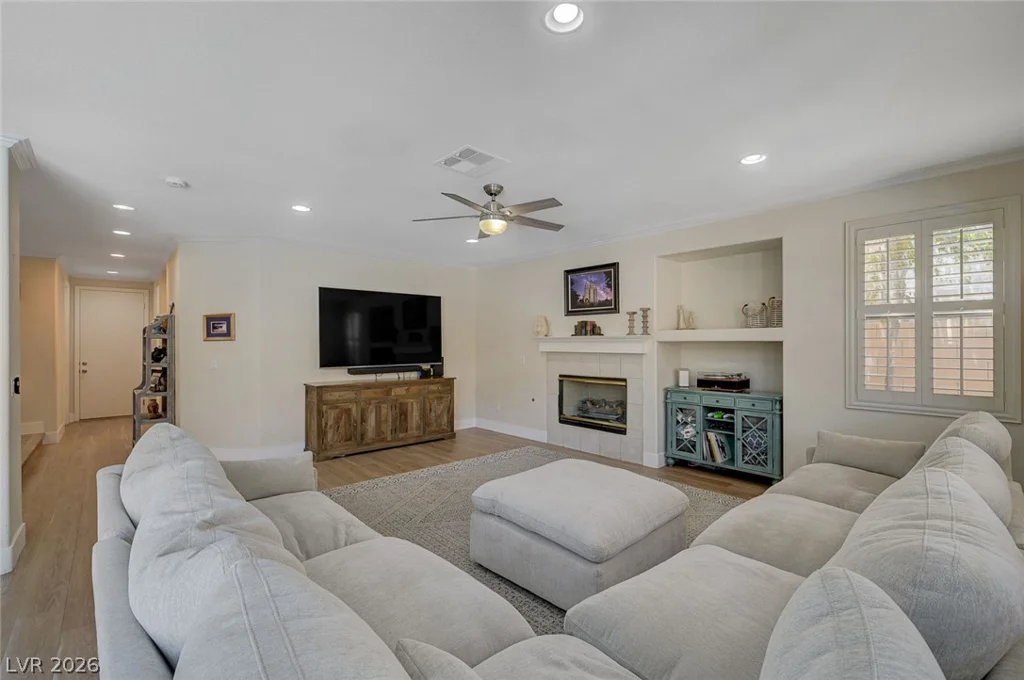 1830 Country Meadows, Henderson, NV 89012