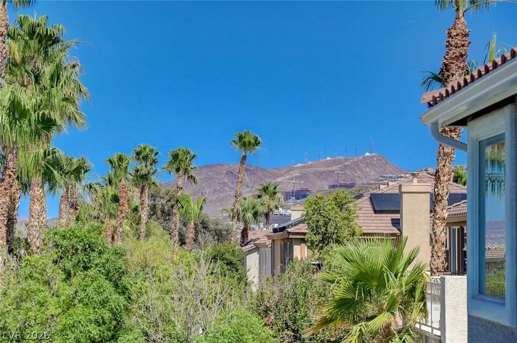 1830 Country Meadows, Henderson, NV 89012