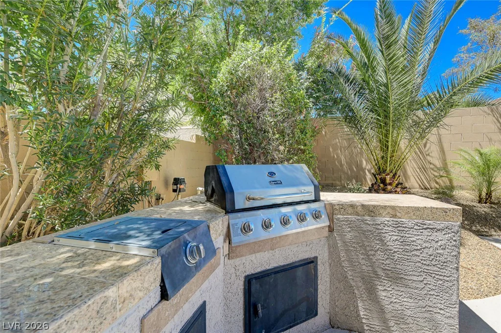 1830 Country Meadows, Henderson, NV 89012