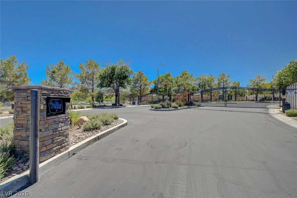 1830 Country Meadows, Henderson, NV 89012