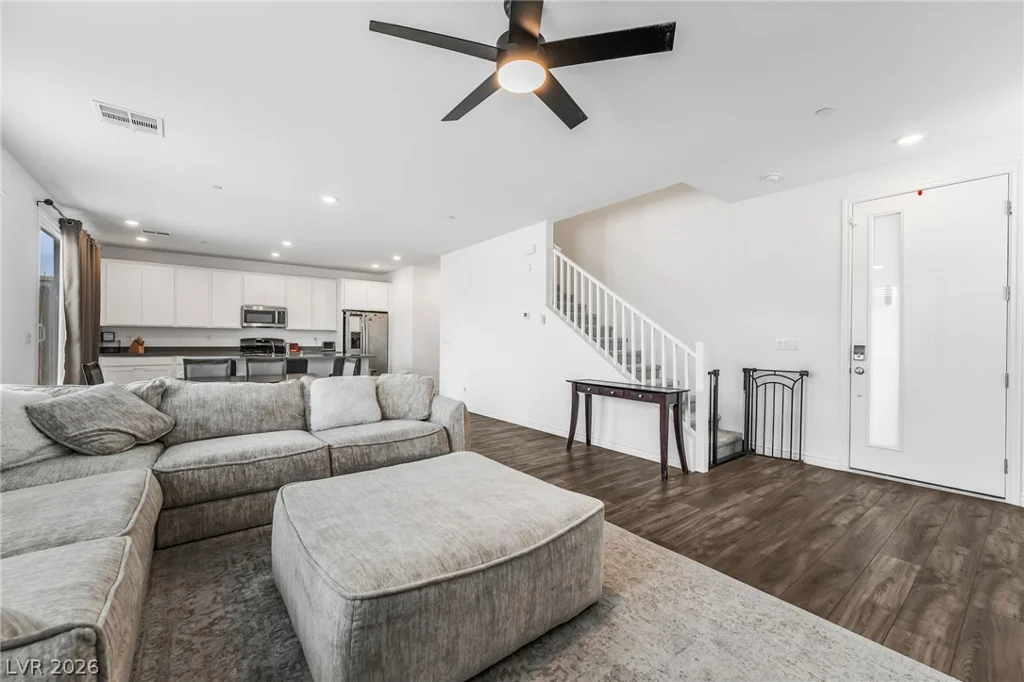 272 Mount Williamson, Henderson, NV 89015