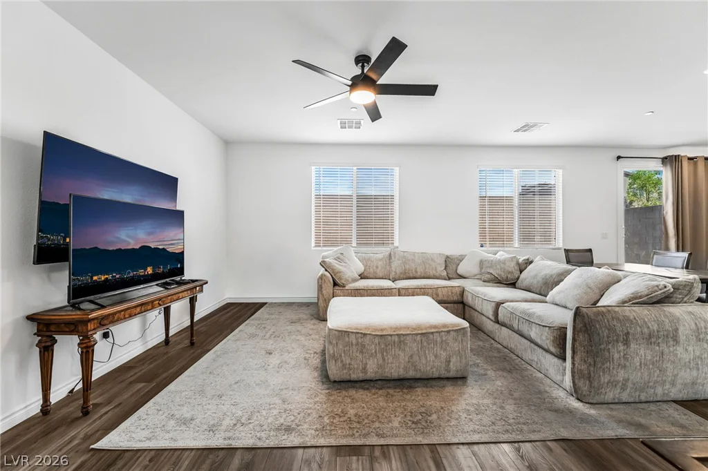272 Mount Williamson, Henderson, NV 89015