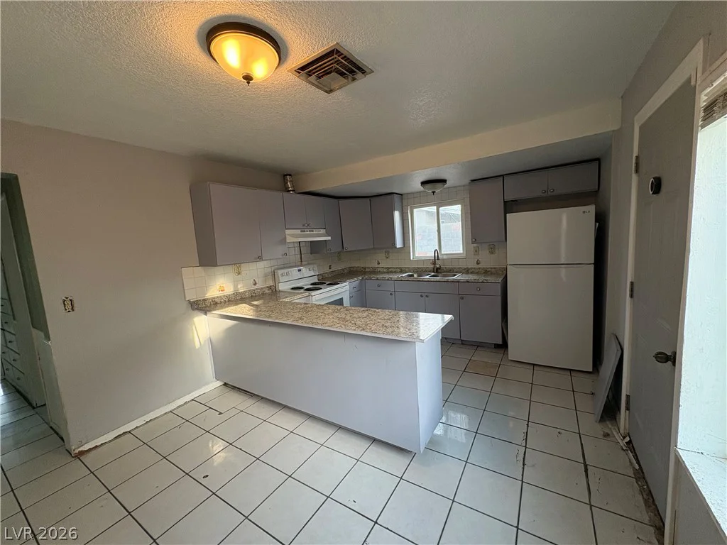 2517 Magnet, North Las Vegas, NV 89030