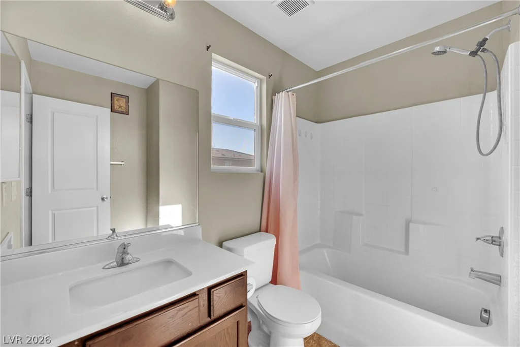 3636 Via Del Robles, Las Vegas, NV 89115