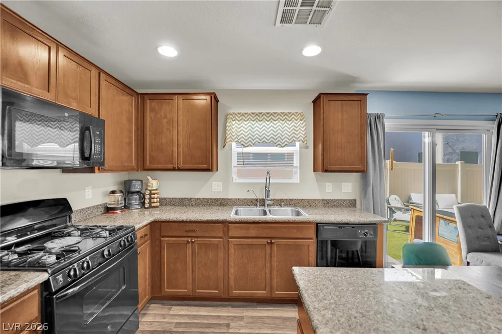 3636 Via Del Robles, Las Vegas, NV 89115