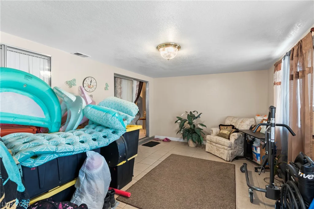 4341 El Esteban, Las Vegas, NV 89121
