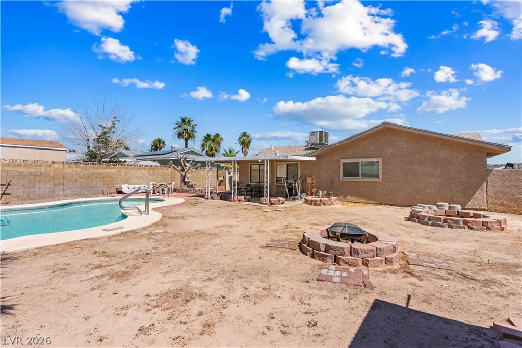 4341 El Esteban, Las Vegas, NV 89121
