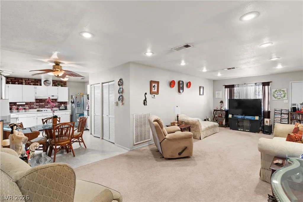4341 El Esteban, Las Vegas, NV 89121