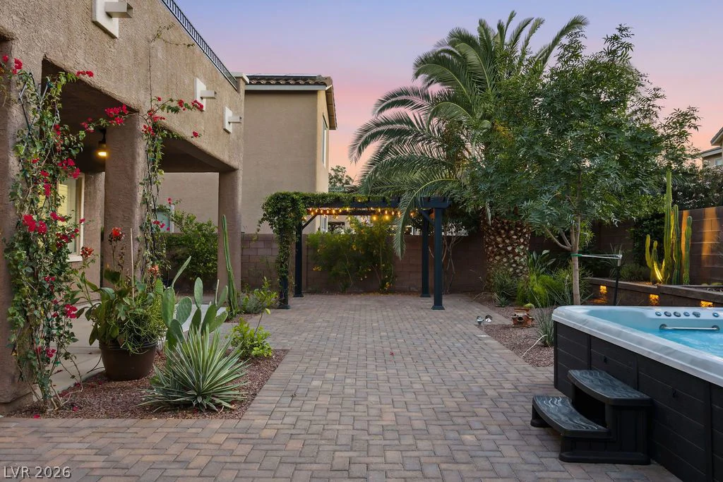 3744 White Lion, North Las Vegas, NV 89084