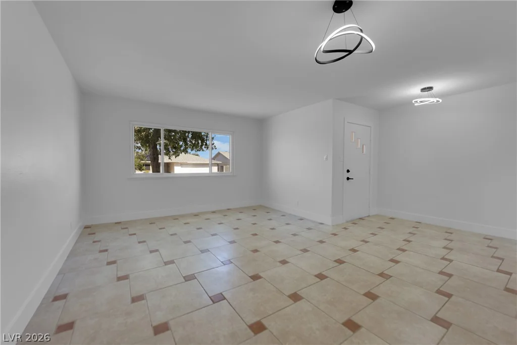 100 Sedran, Las Vegas, NV 89145