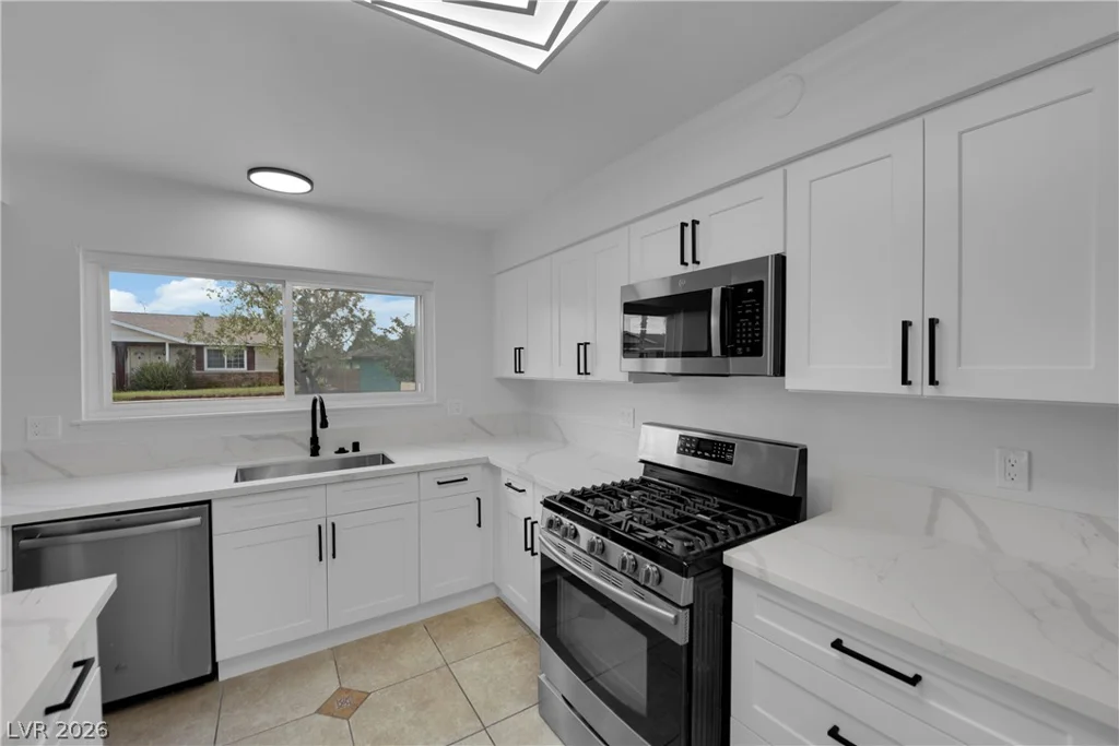 100 Sedran, Las Vegas, NV 89145