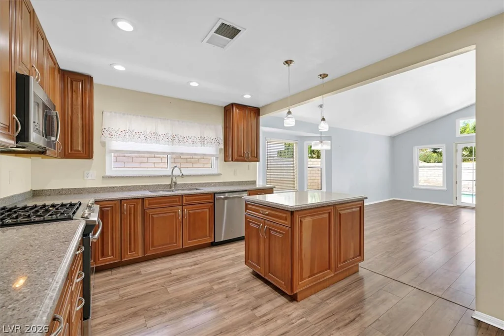 1926 Quimper, Henderson, NV 89014