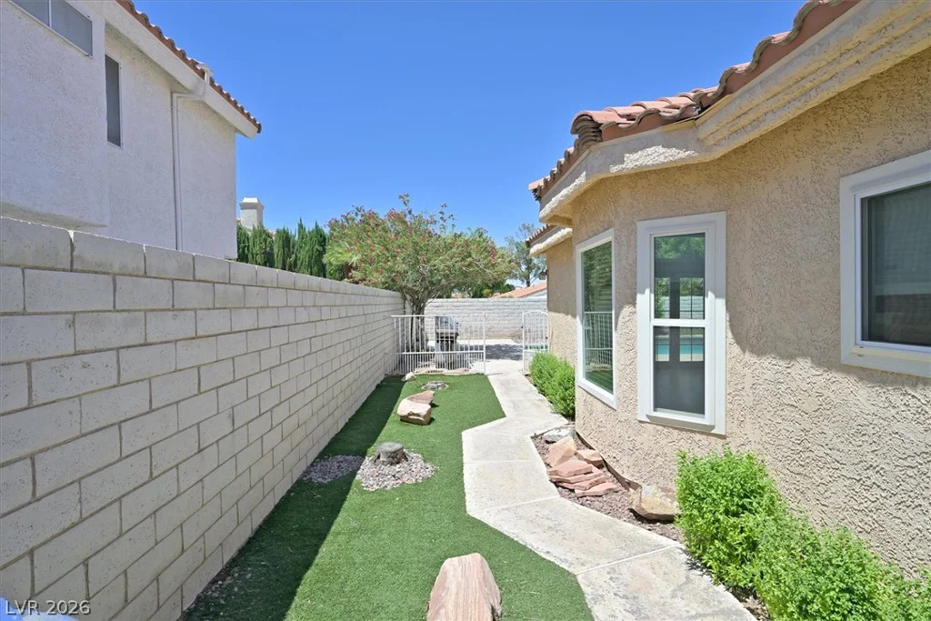 1926 Quimper, Henderson, NV 89014