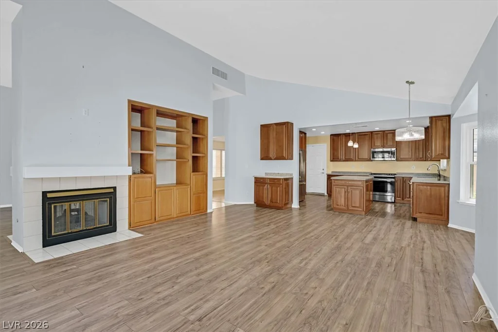 1926 Quimper, Henderson, NV 89014