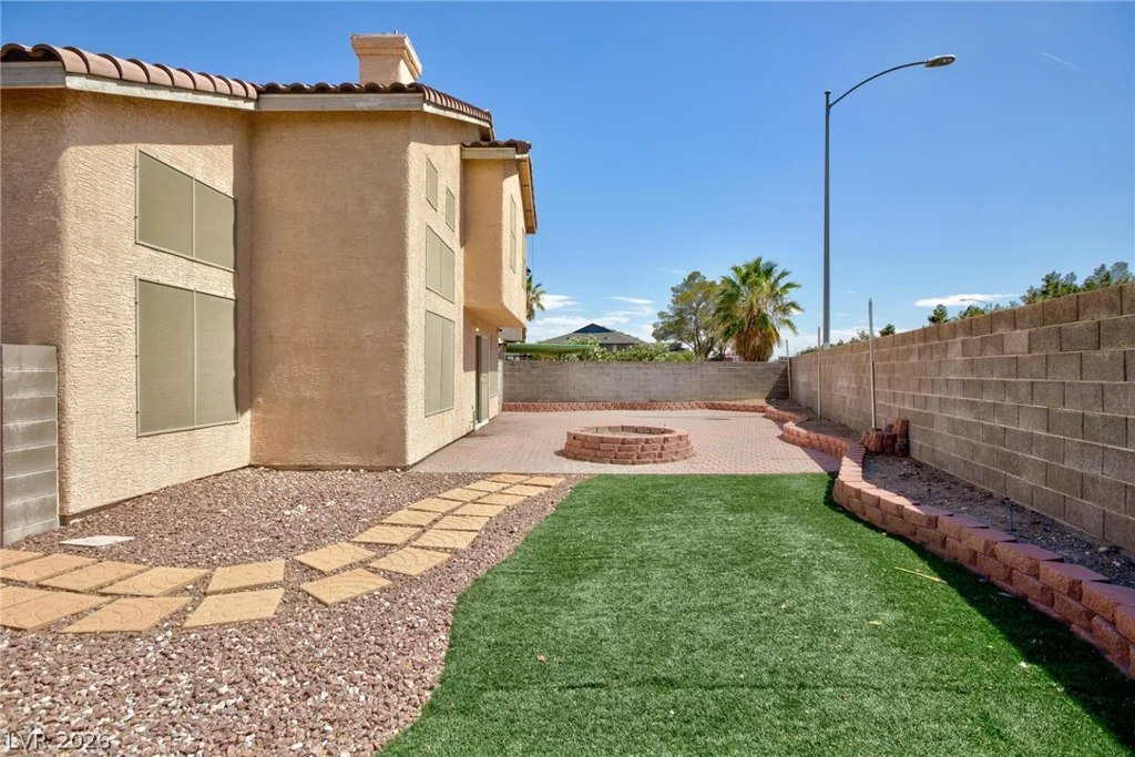 1209 Nugget Creek, Las Vegas, NV 89108