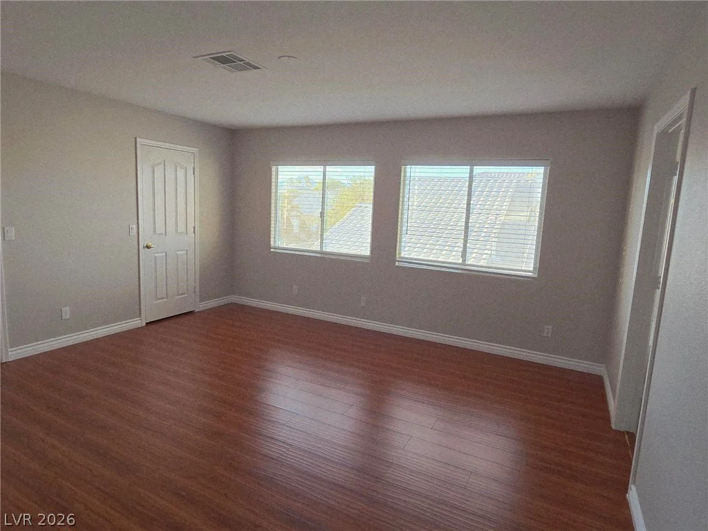 8998 Odense, Las Vegas, NV 89147