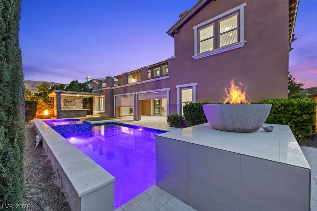 8 Tea Olive, Las Vegas, NV 89141