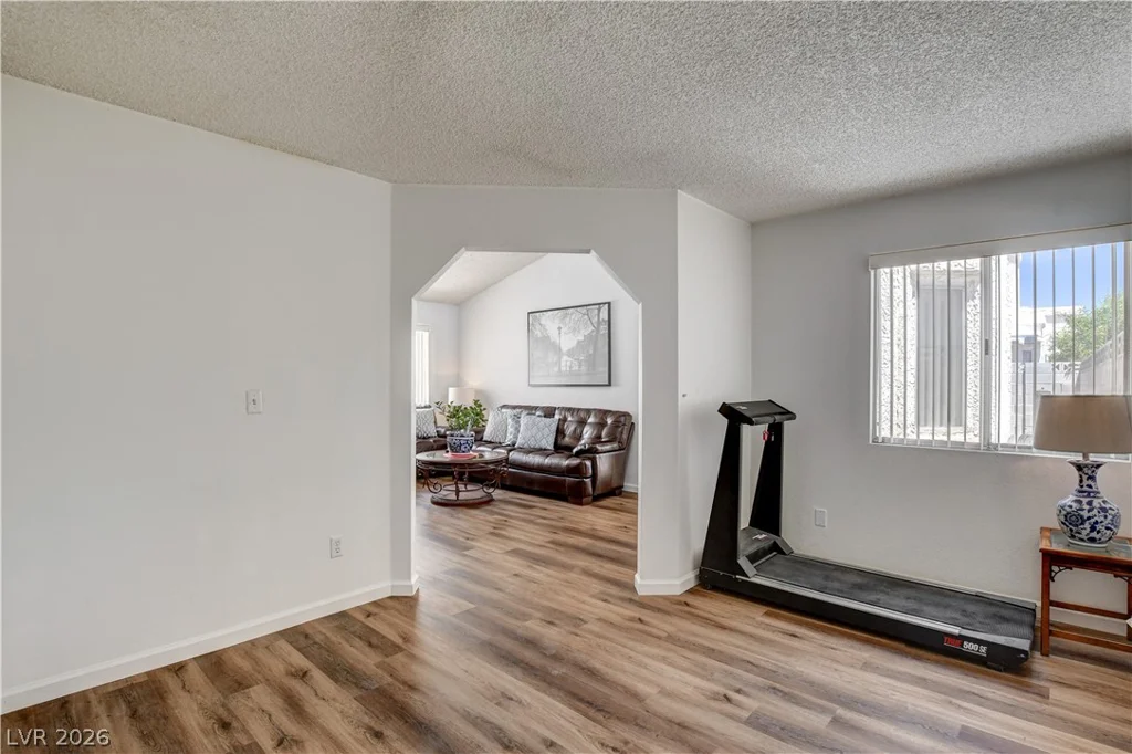 2530 Palace View, Las Vegas, NV 89121