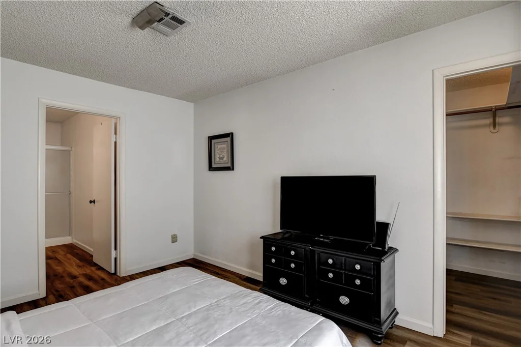 2530 Palace View, Las Vegas, NV 89121