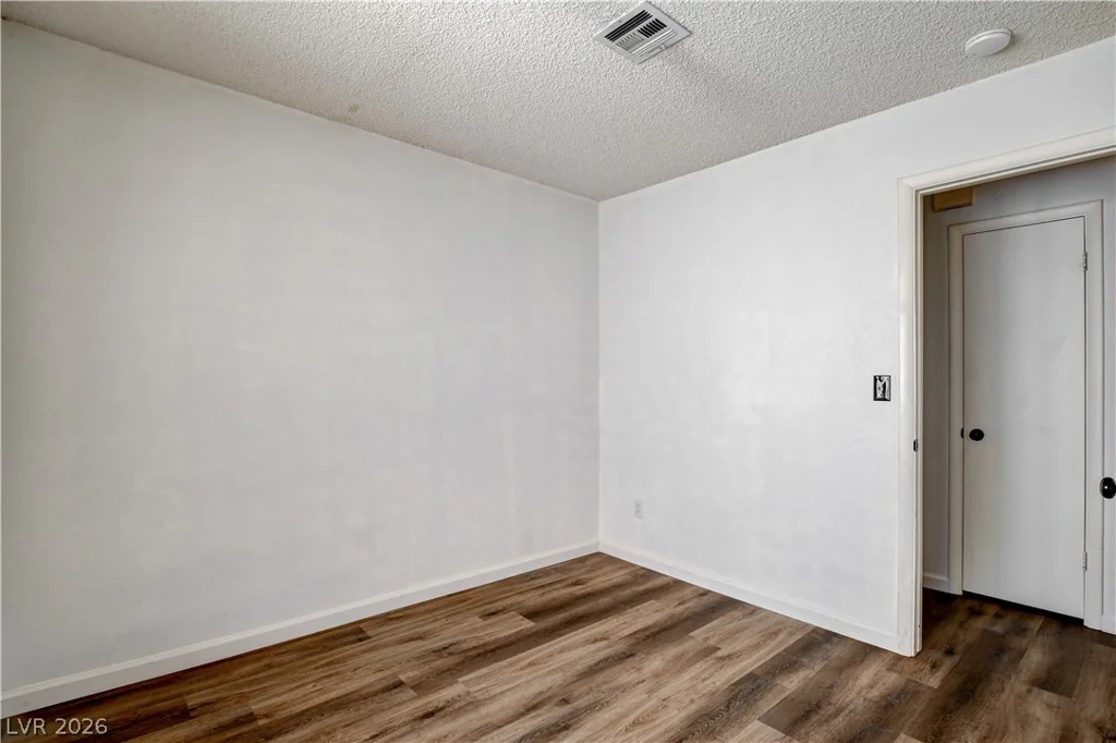 2530 Palace View, Las Vegas, NV 89121