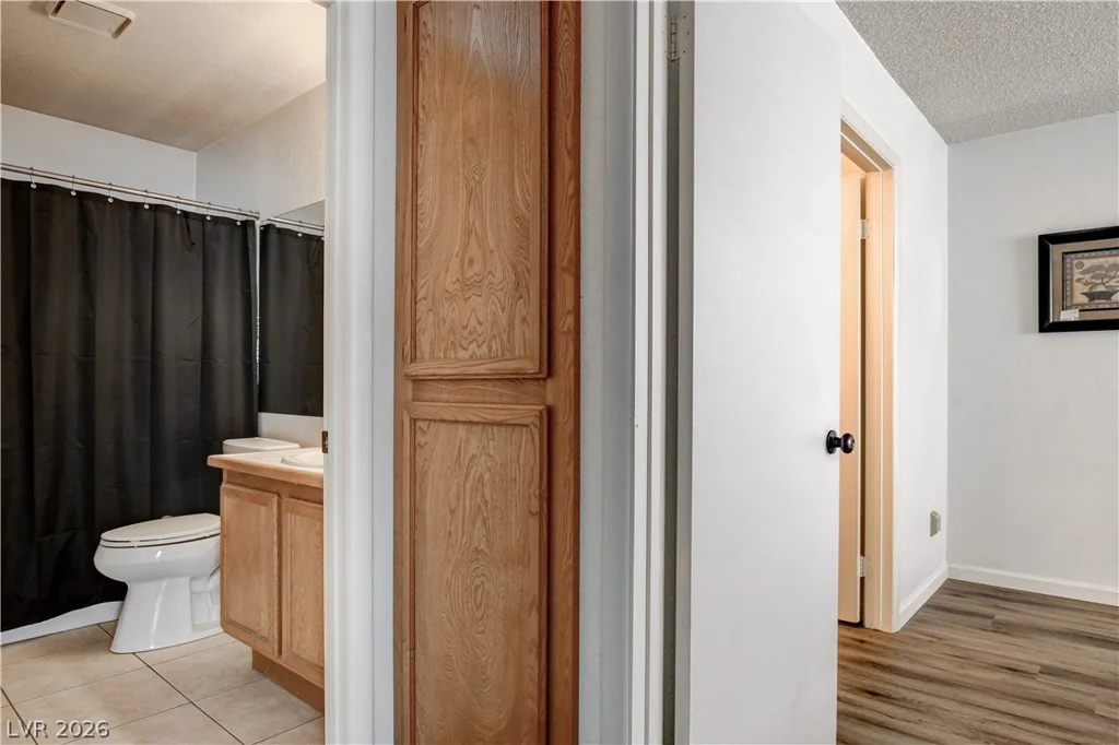 2530 Palace View, Las Vegas, NV 89121