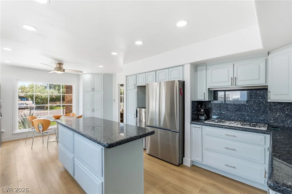 2058 Mohigan, Las Vegas, NV 89169