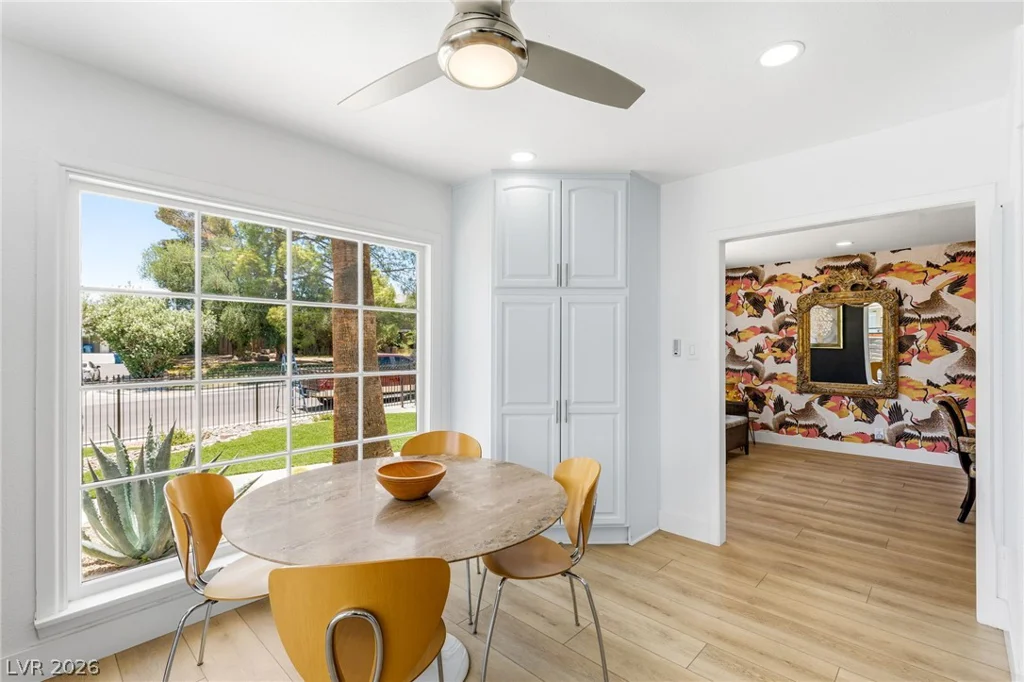 2058 Mohigan, Las Vegas, NV 89169