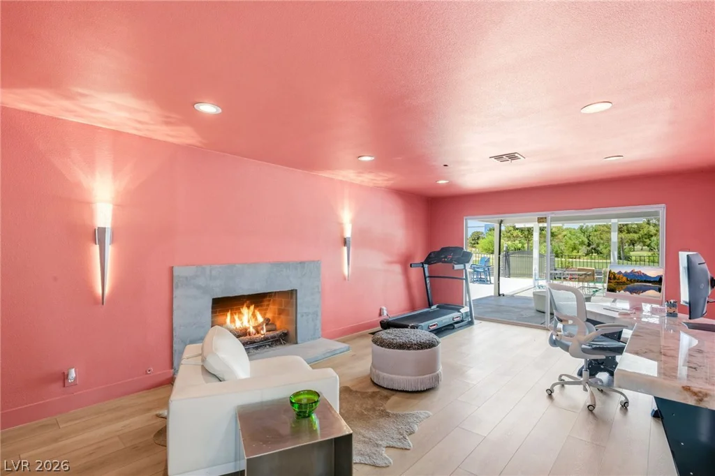 2058 Mohigan, Las Vegas, NV 89169