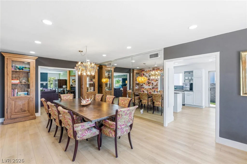 2058 Mohigan, Las Vegas, NV 89169