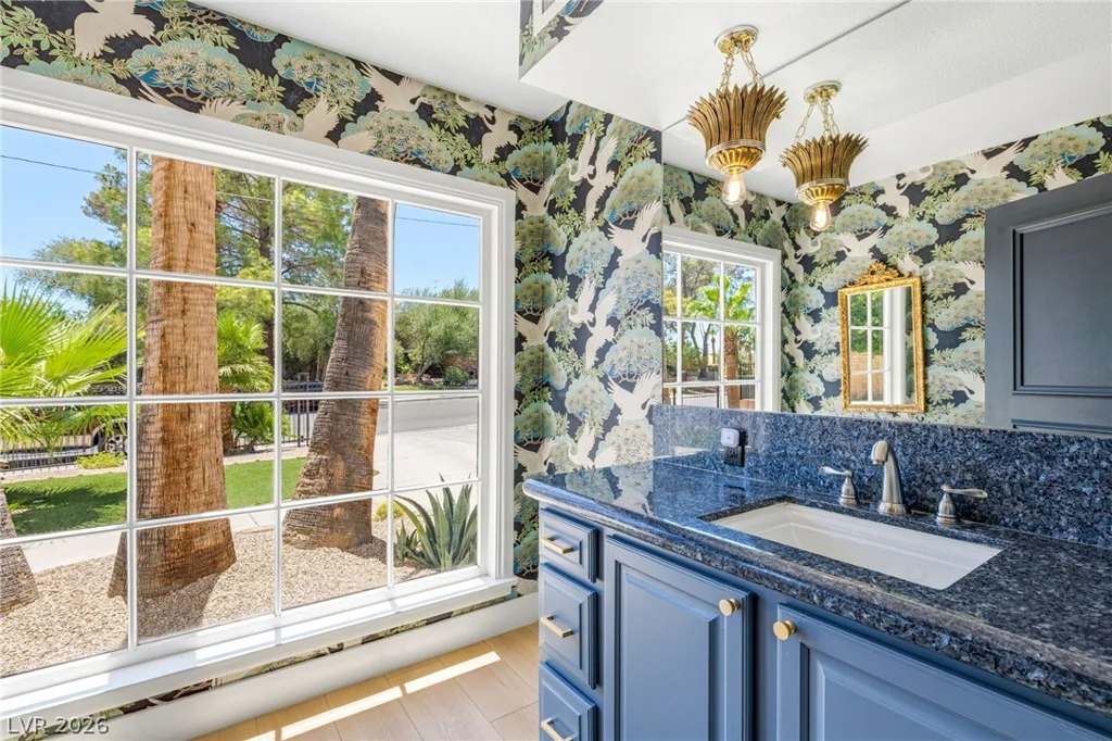 2058 Mohigan, Las Vegas, NV 89169