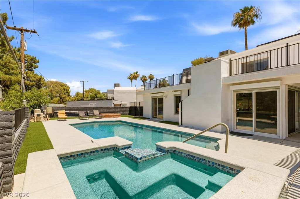 2058 Mohigan, Las Vegas, NV 89169