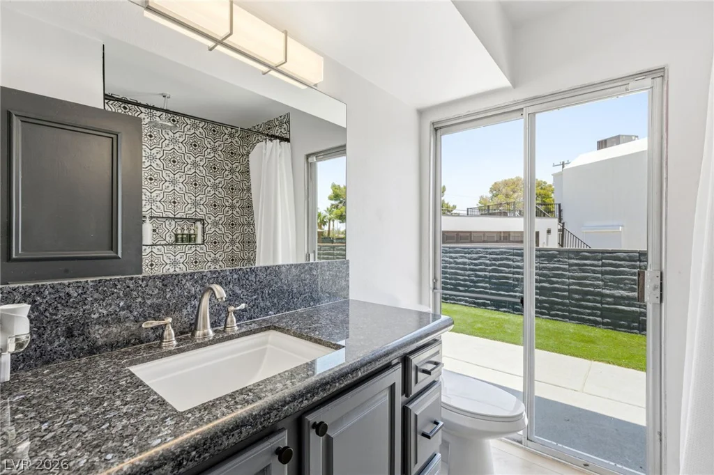 2058 Mohigan, Las Vegas, NV 89169