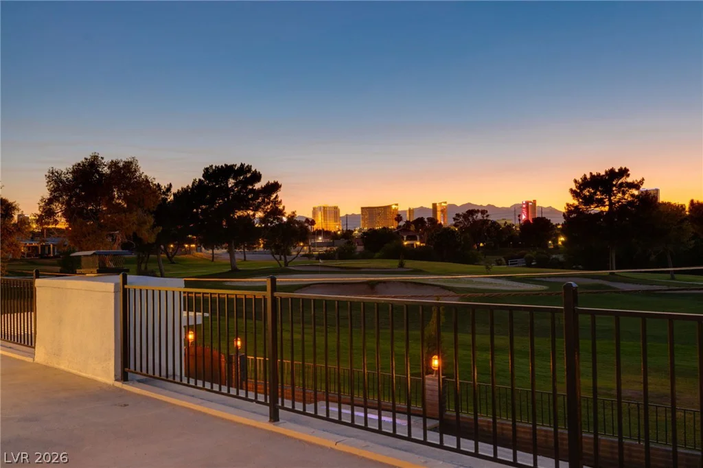 2058 Mohigan, Las Vegas, NV 89169