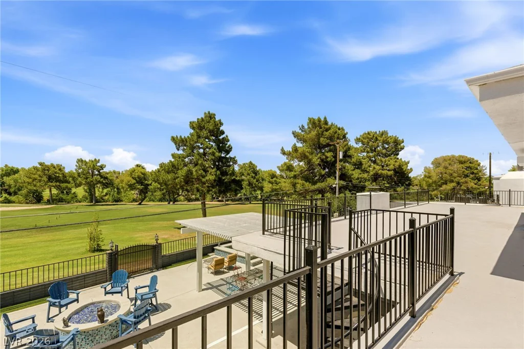 2058 Mohigan, Las Vegas, NV 89169