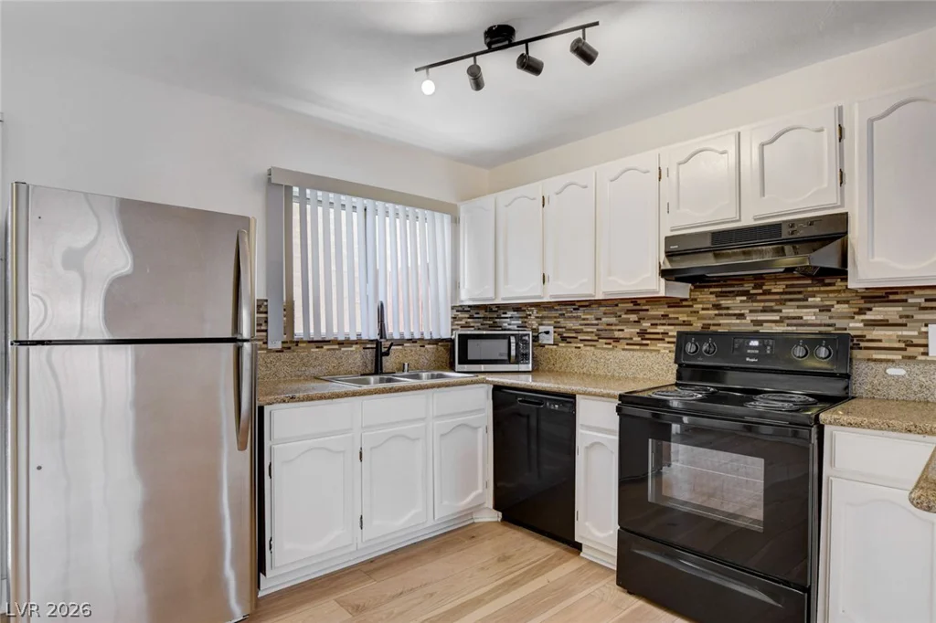 5198 Garden, Las Vegas, NV 89119