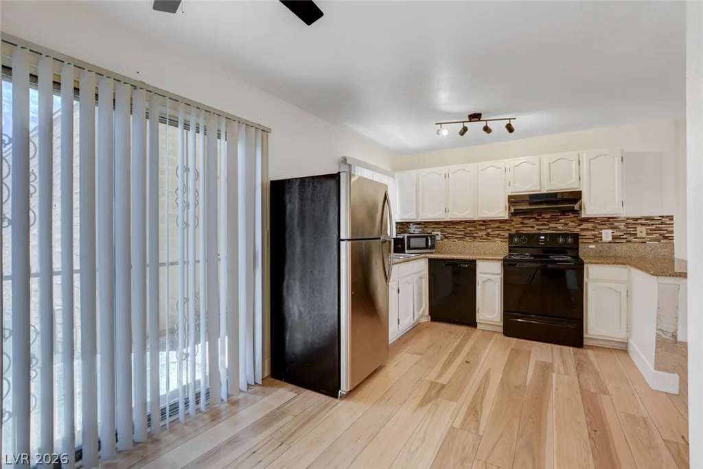 5198 Garden, Las Vegas, NV 89119