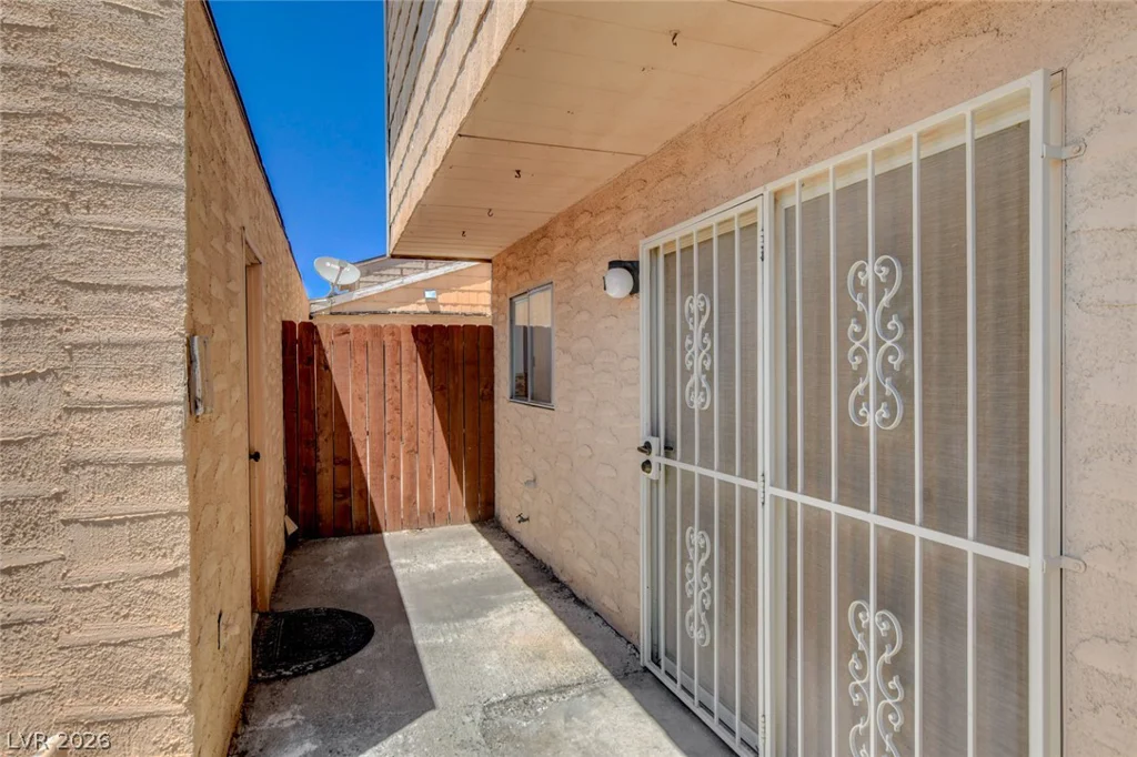 5198 Garden, Las Vegas, NV 89119