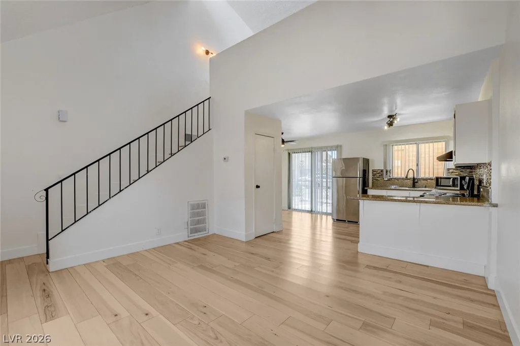 5198 Garden, Las Vegas, NV 89119