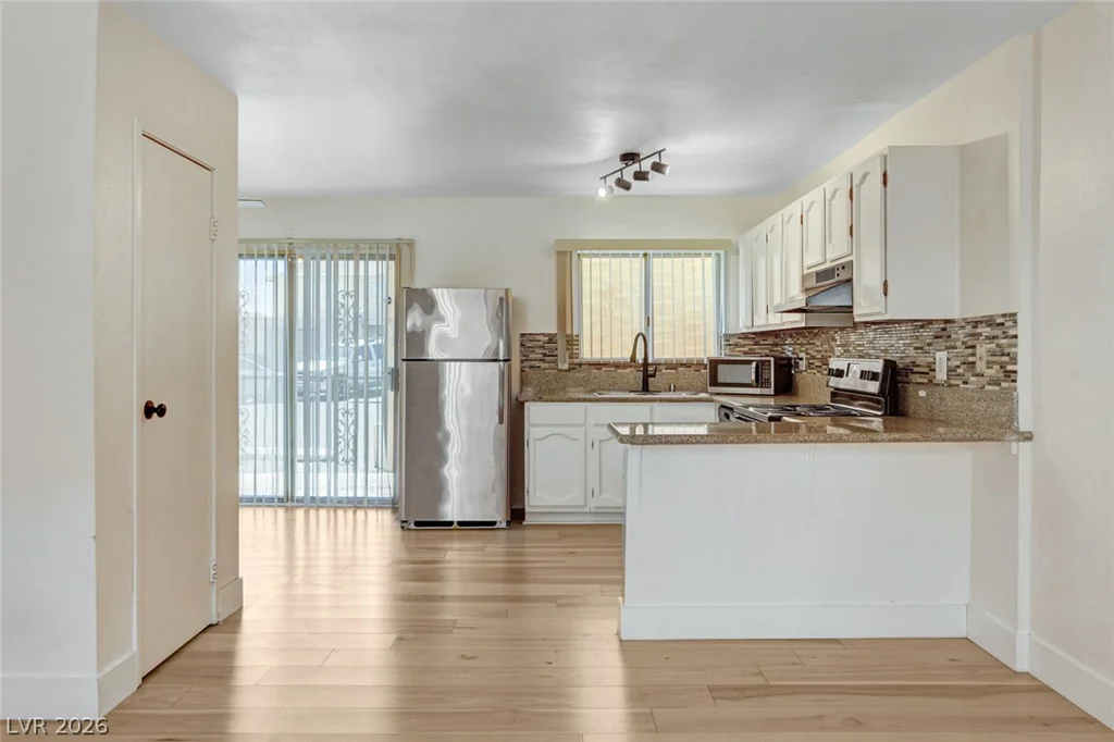 5198 Garden, Las Vegas, NV 89119