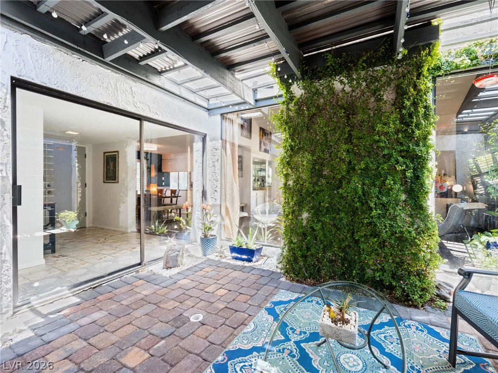 2828 San Lago, Las Vegas, NV 89121