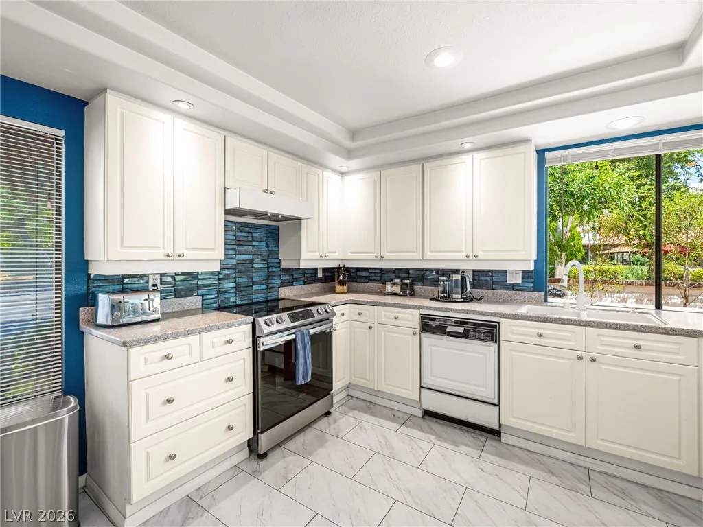 2828 San Lago, Las Vegas, NV 89121