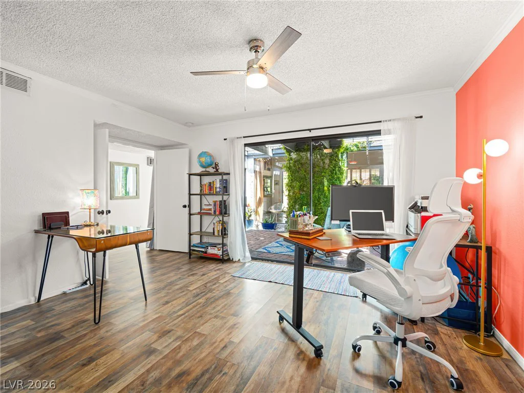 2828 San Lago, Las Vegas, NV 89121