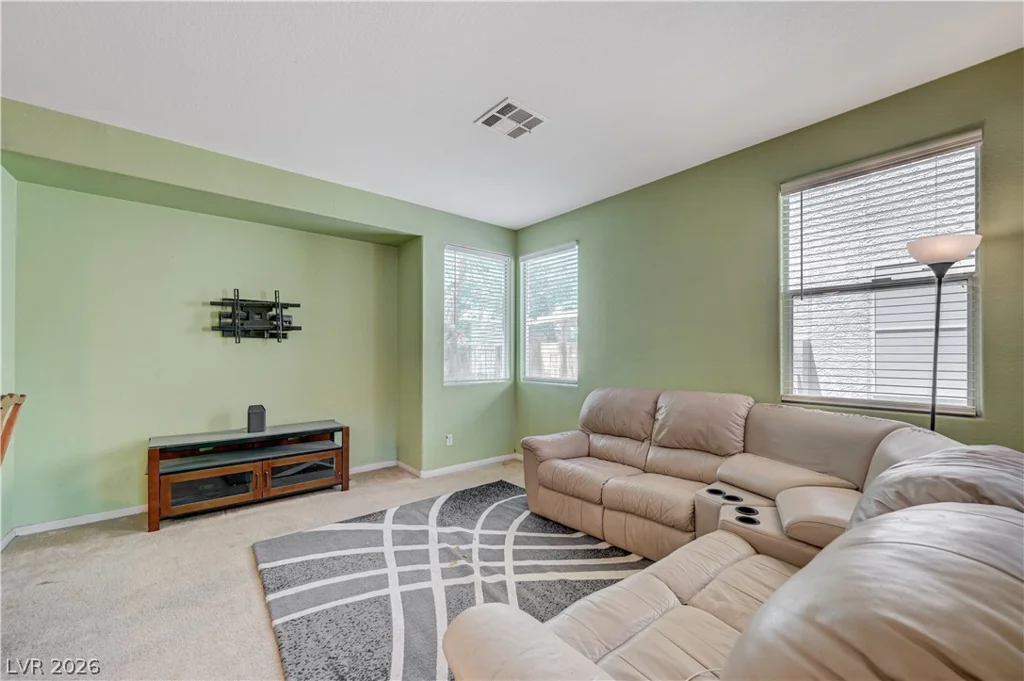 3925 Gold Point, Las Vegas, NV 89129
