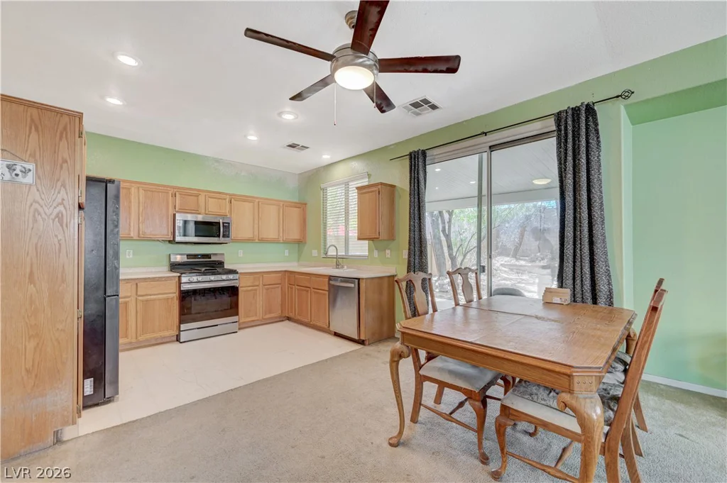 3925 Gold Point, Las Vegas, NV 89129