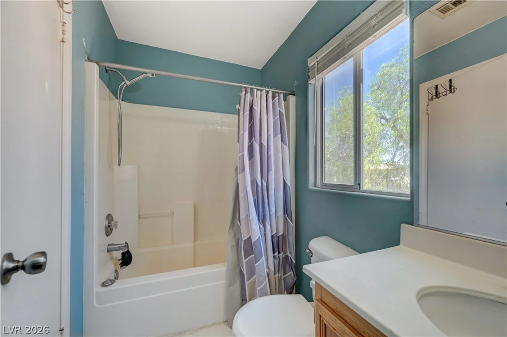 3925 Gold Point, Las Vegas, NV 89129